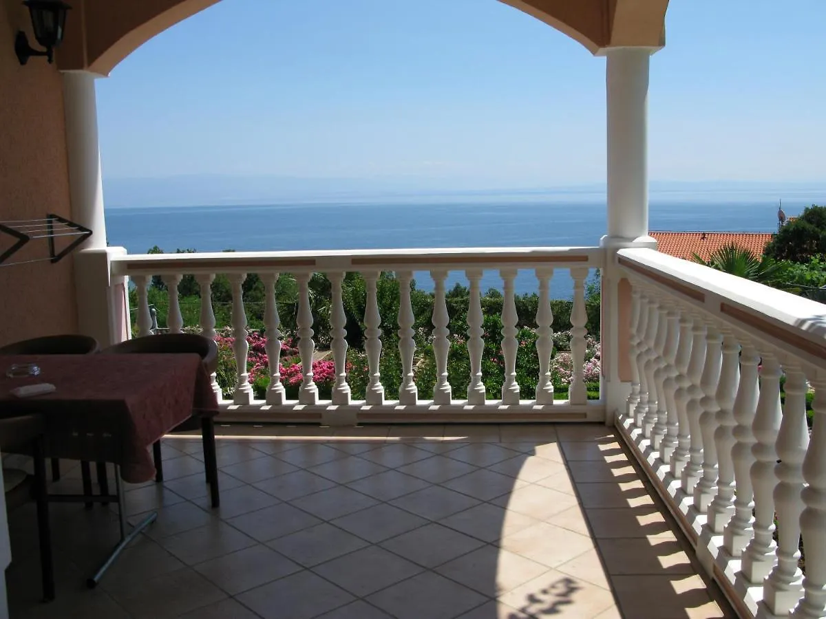 Mošćenička Draga Bed And Breakfast Villa Iris לינה וארוחת בוקר Mošćenička Draga