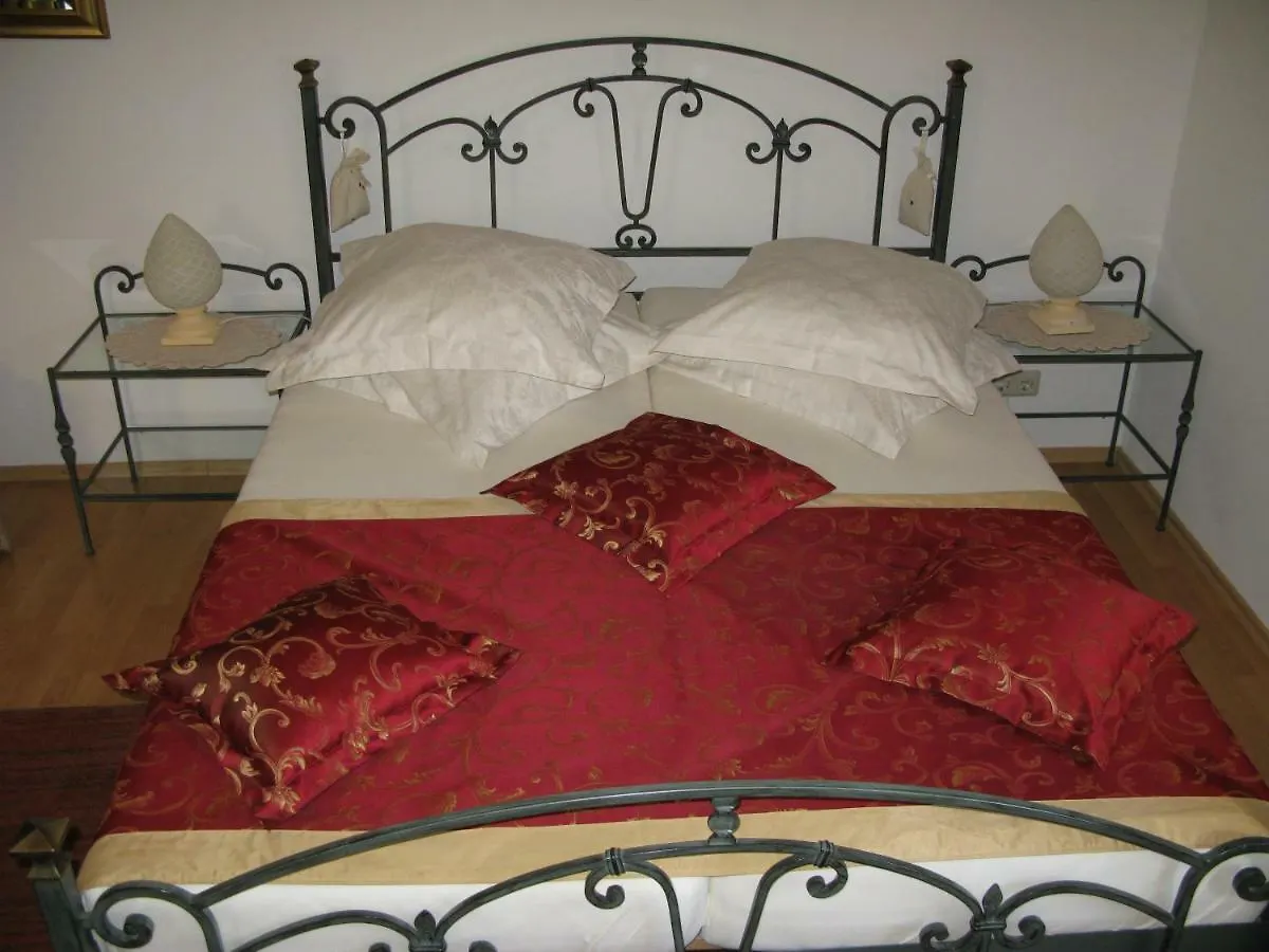 Bed And Breakfast Villa Iris krevet i doručak