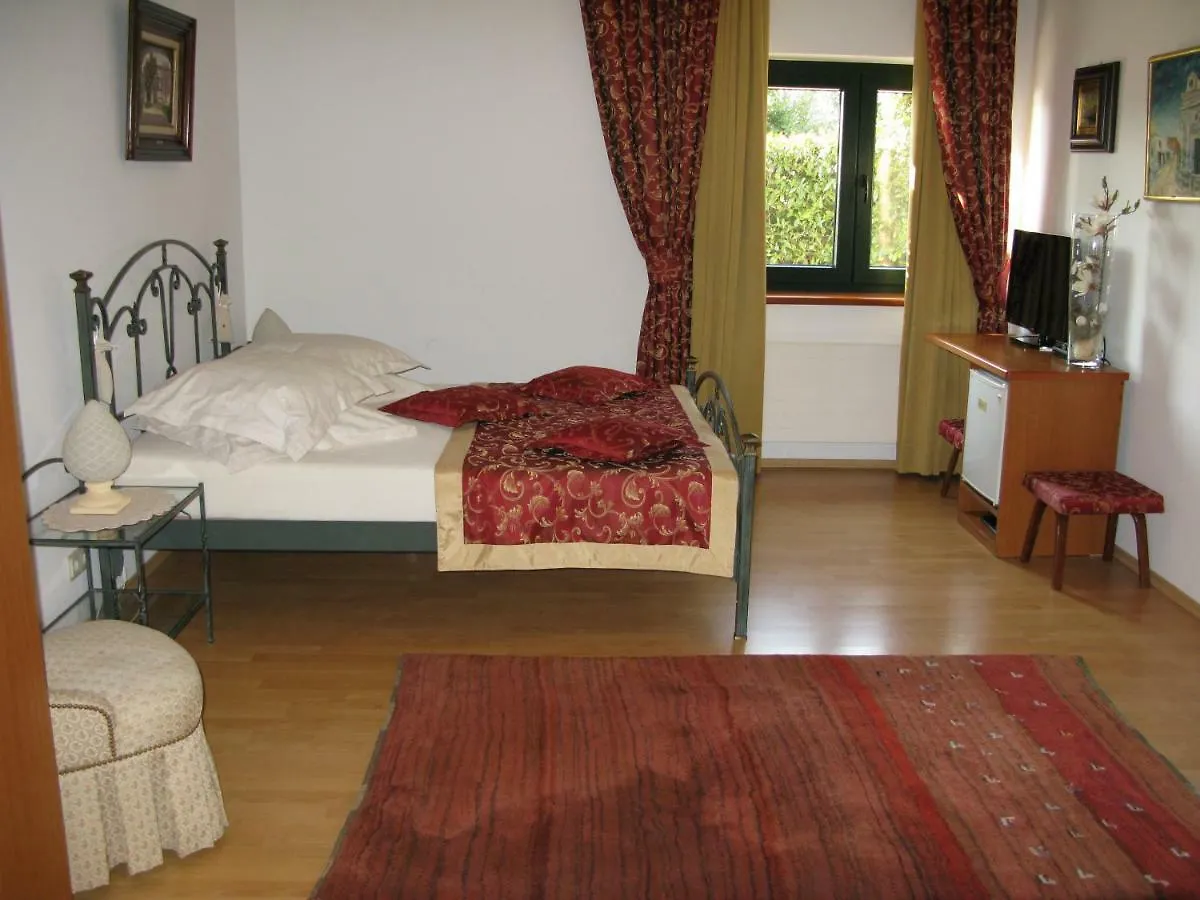 לינה וארוחת בוקר Mošćenička Draga Bed And Breakfast Villa Iris