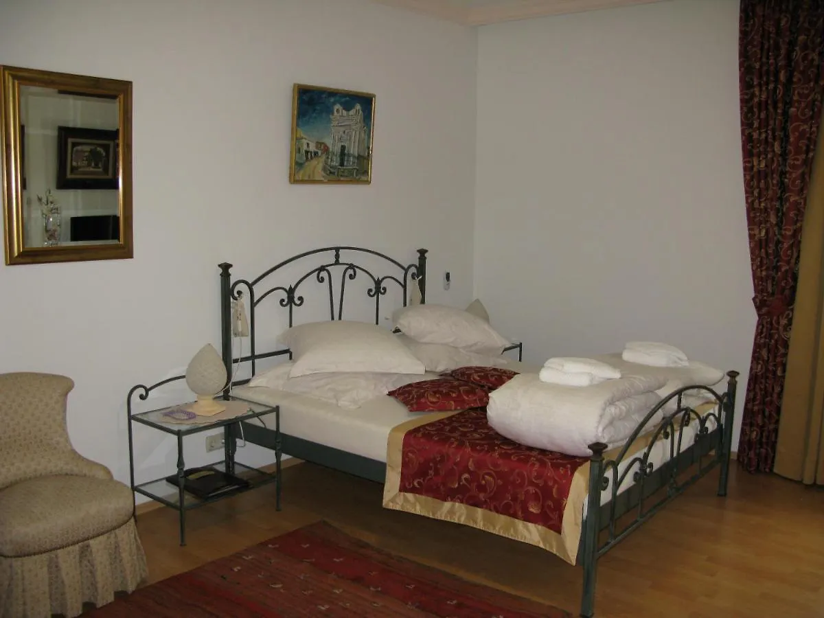 Bed And Breakfast Villa Iris Moscenicka Draga Bed & Breakfast